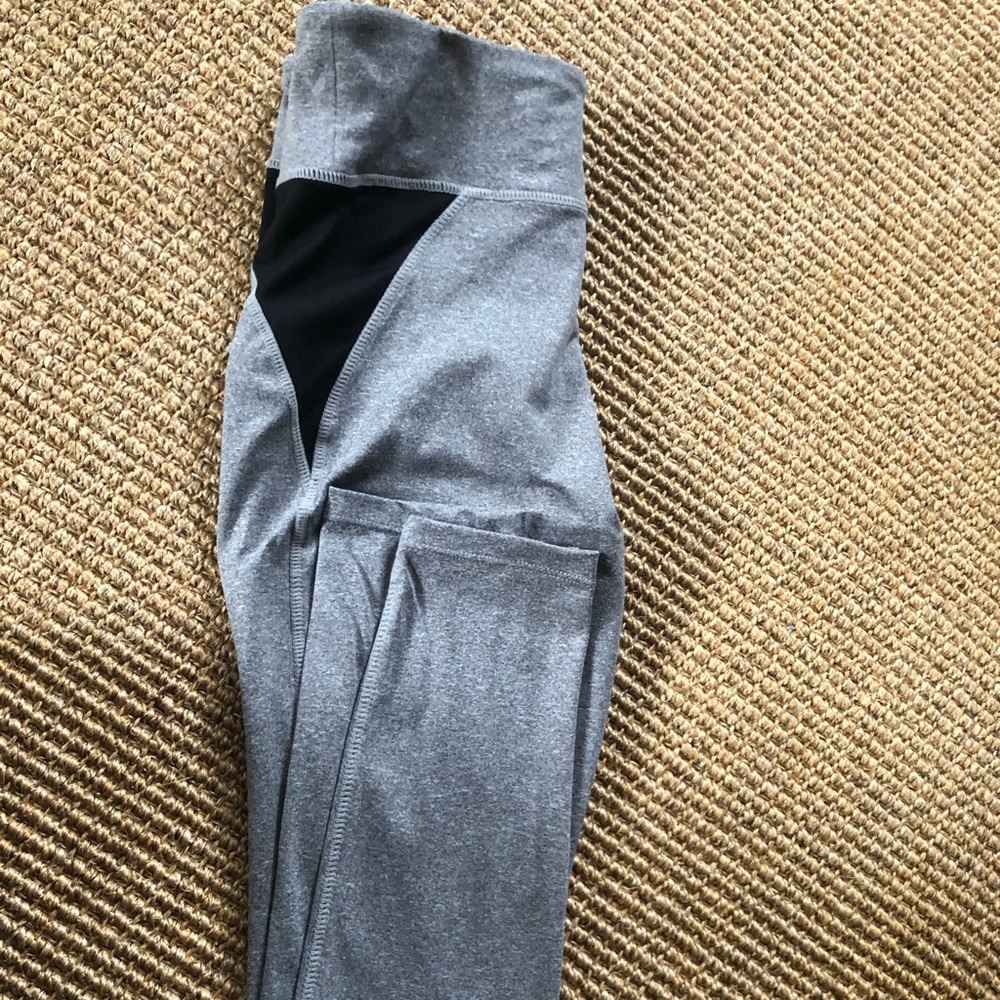 Cloud chaser gray and black leggings